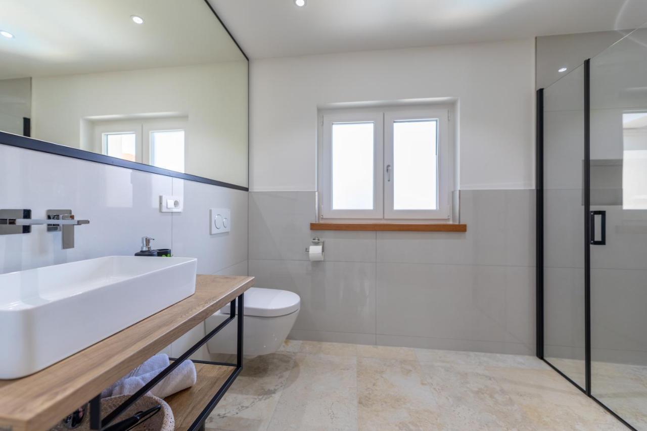 Villa Pafran With Heated Pool Krk クルク エクステリア 写真