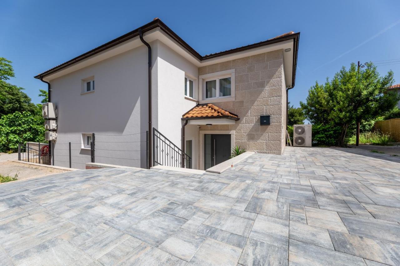 Villa Pafran With Heated Pool Krk クルク エクステリア 写真